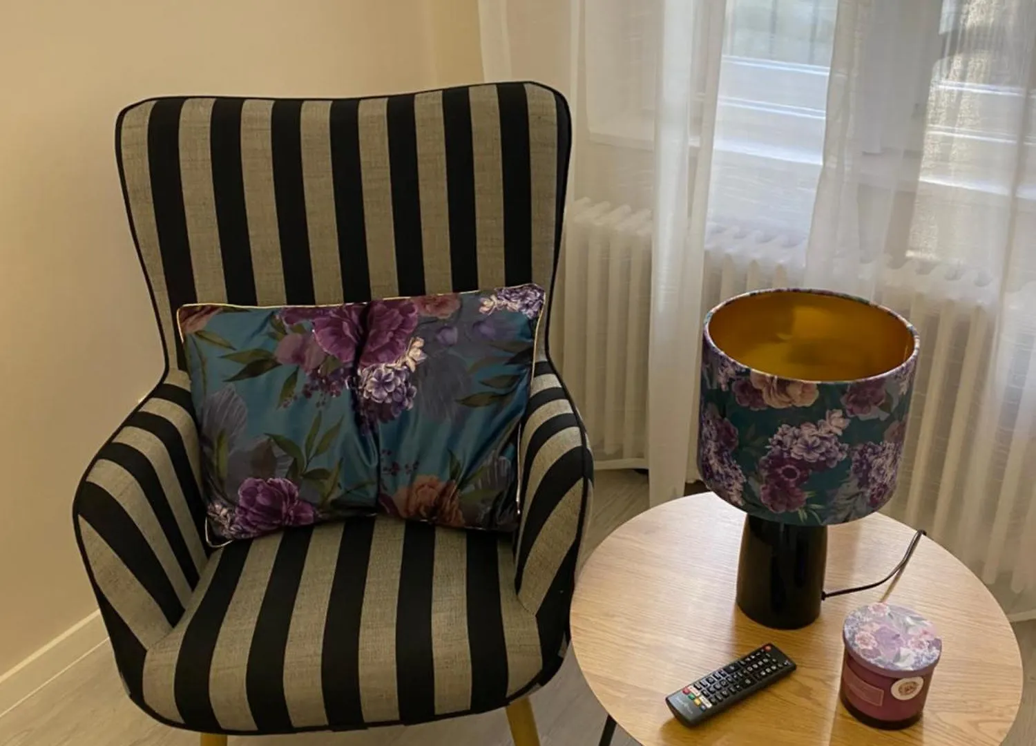 Mom Boutique Rooms Budapest Apartment